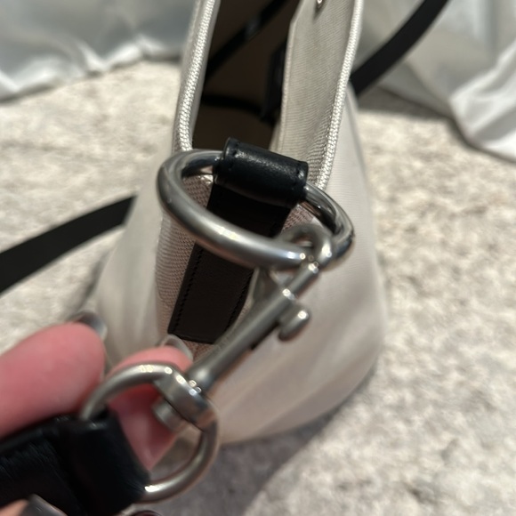 YSL RIVE GAUCHE BUCKET BAG - Picture 10 of 13